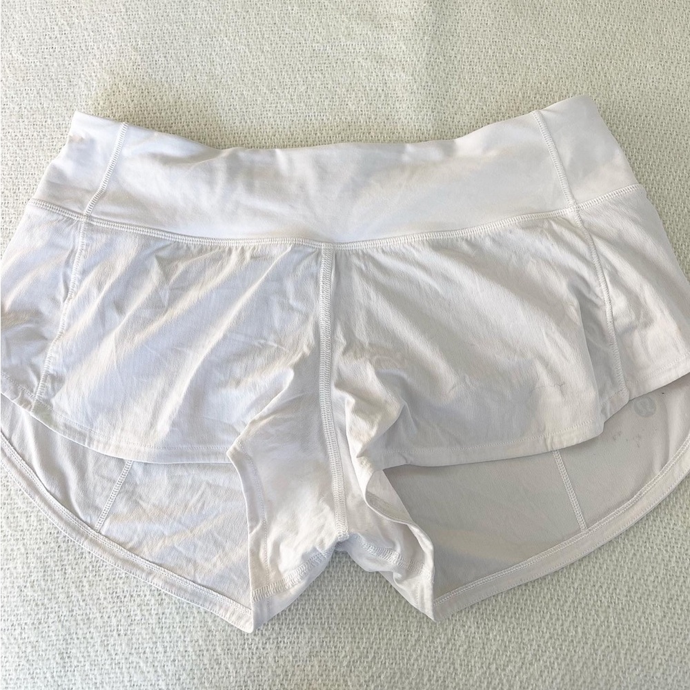Lululemon Speed Up Shorts in White Size 4